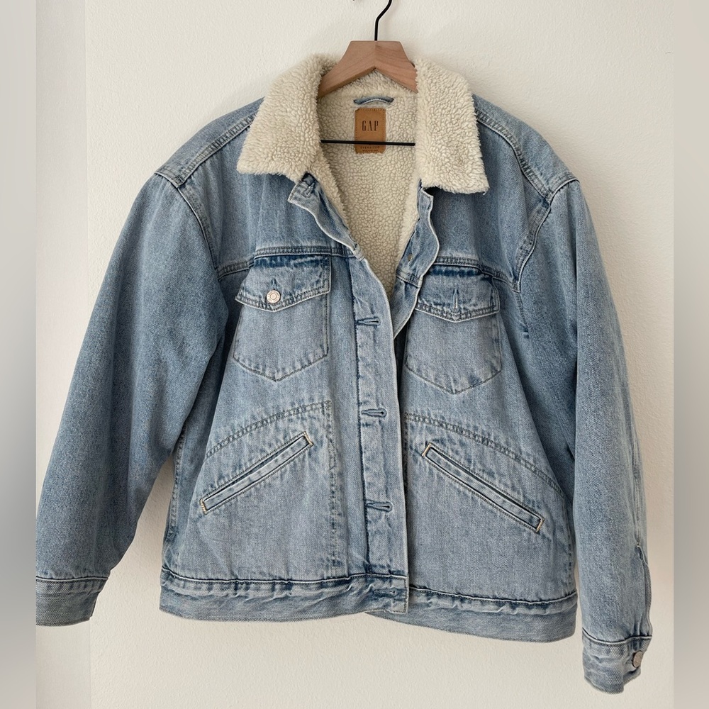 Gap oversized icon denim Sherpa jacket size Large